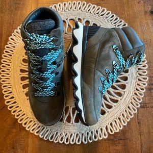 Sorel Kinetic Conquest Boots